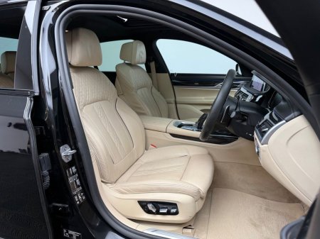 2018 BMW 7-Series - photo 10