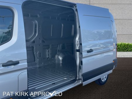 2026 Nissan Interstar - photo 9