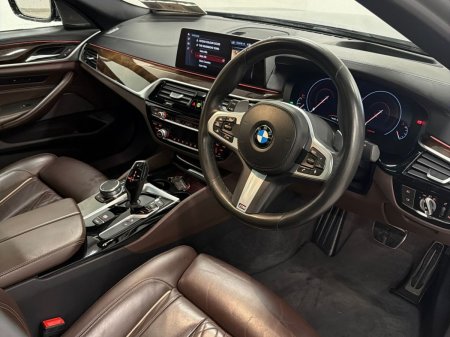 2019 BMW 5-Series - photo 6