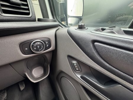 2020 Ford Transit Custom - photo 19
