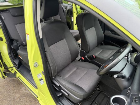 2019 Toyota Sienta - photo 12