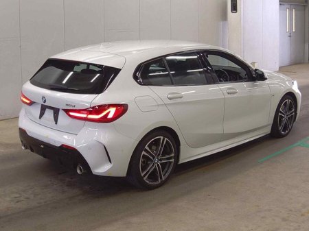 2021 BMW 1-Series - photo 2