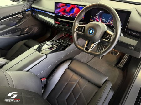 2024 BMW 5-Series - photo 12