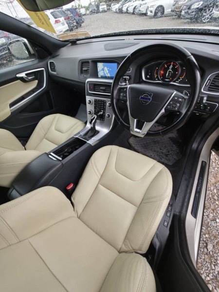 2017 Volvo V60 - photo 9