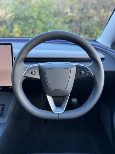 2025 Tesla Model 3 - photo 21