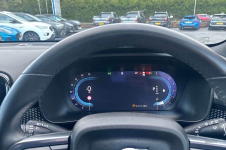 2025 Volvo XC40 - photo 16