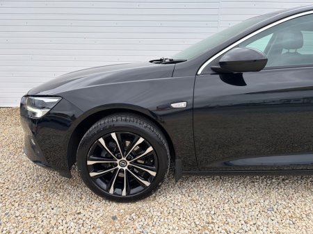 2022 Opel Insignia - photo 22