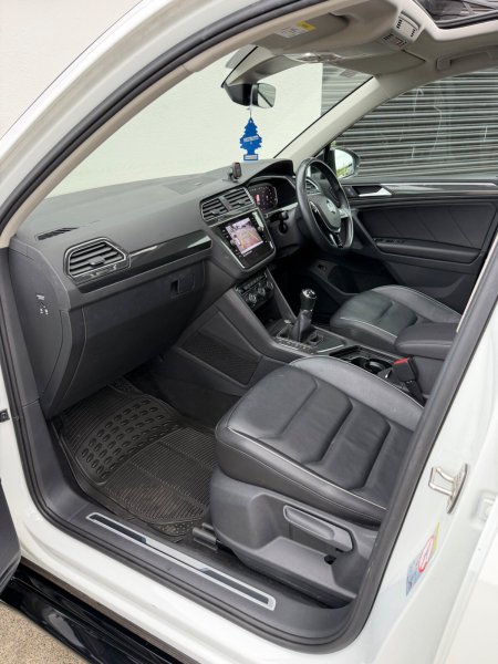 2020 Volkswagen Tiguan - photo 16