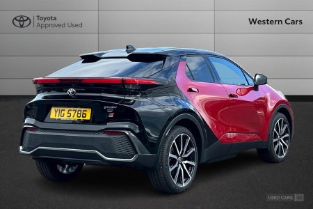 2026 Toyota C-HR - photo 2