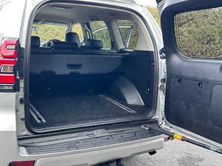 2021 Toyota Land Cruiser - photo 25