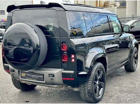 2025 Land Rover Defender - photo 9