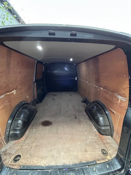 2022 Volkswagen Transporter - photo 11