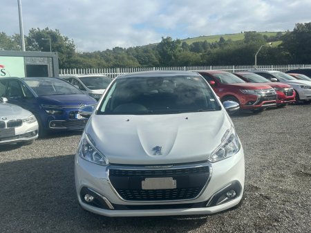 2017 Peugeot 208 - photo 2