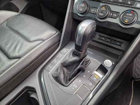 2020 Volkswagen Tiguan - photo 25