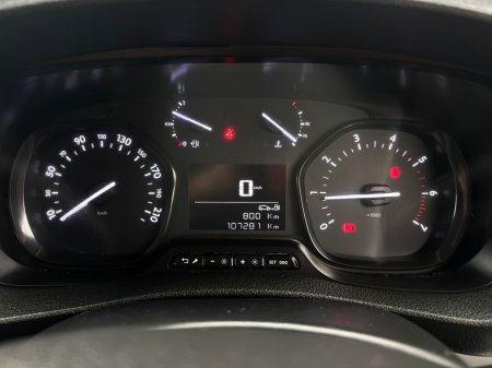 2023 Opel Vivaro - photo 23