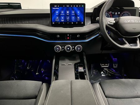 2025 Skoda Superb - photo 18