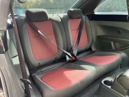 2014 Volkswagen Beetle - photo 8