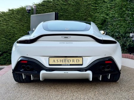 2020 Aston Martin Vantage - photo 5