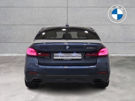 2023 BMW 5-Series - photo 15