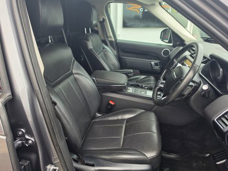 2019 Land Rover Discovery - photo 2