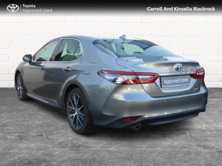 2023 Toyota Camry - photo 2