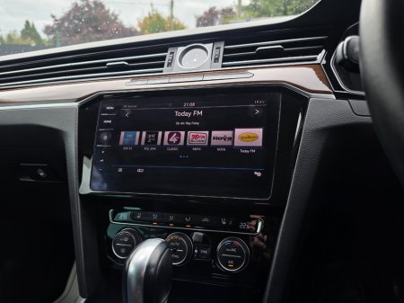 2018 Volkswagen Passat - photo 16