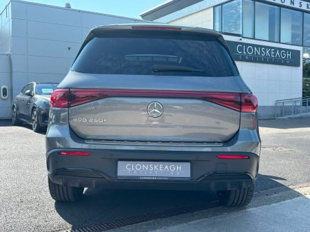 2025 Mercedes-Benz EQB - photo 4