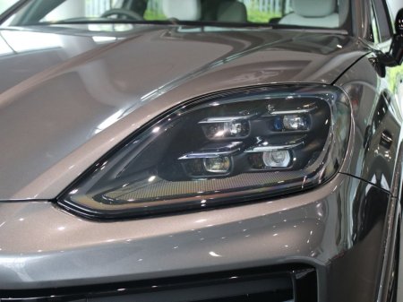2026 Porsche Cayenne - photo 29