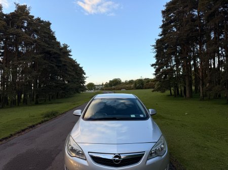 2011 Opel Astra - photo 38