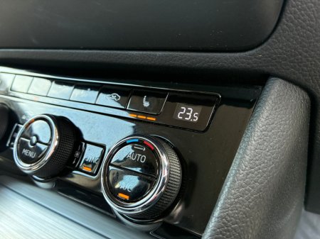 2022 Skoda Superb - photo 12