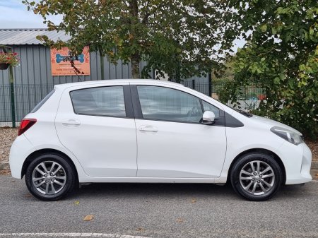 2015 Toyota Yaris - photo 5