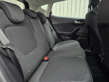 2019 Ford Fiesta - photo 19