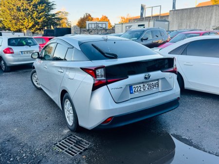 2022 Toyota Prius - photo 25