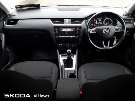 2019 Skoda Octavia - photo 2