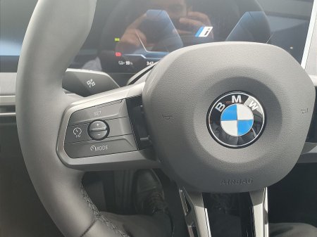 2025 BMW iX - photo 16