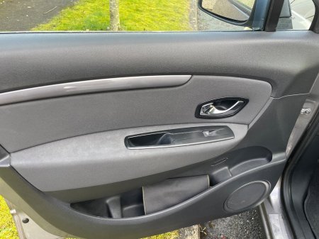 2016 Renault Scenic - photo 13