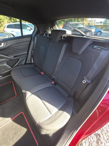 2020 Ford Focus - photo 19