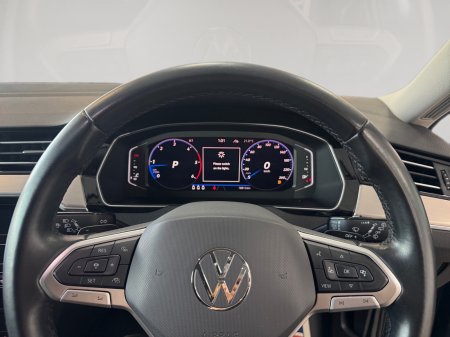 2022 Volkswagen Passat - photo 13