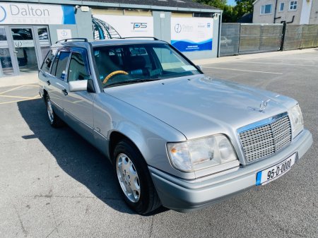 1995 MERCEDES E280 ESTATE 7 SEATER PETROL - photo 3