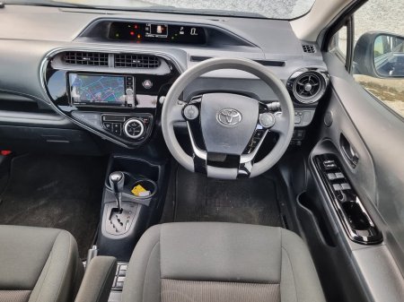 2019 Toyota Aqua - photo 18