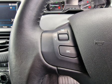 2019 Peugeot 208 - photo 17