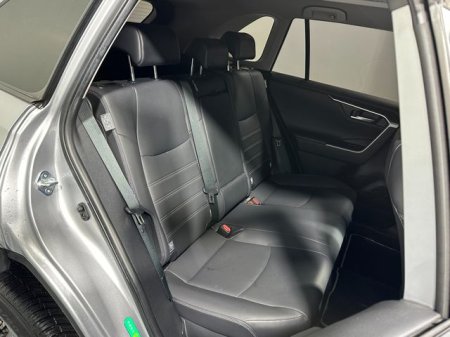 2021 Toyota RAV4 - photo 10