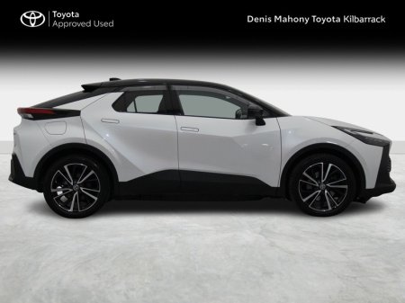 2025 Toyota C-HR - photo 3
