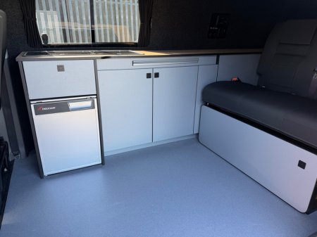 2020 Volkswagen Transporter - photo 14