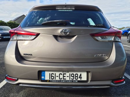 2016 Toyota Auris - photo 4