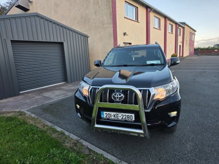 2020 Toyota Land Cruiser - photo 3