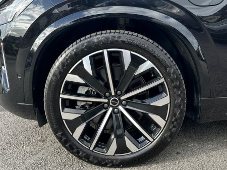 2025 Volvo XC90 - photo 8