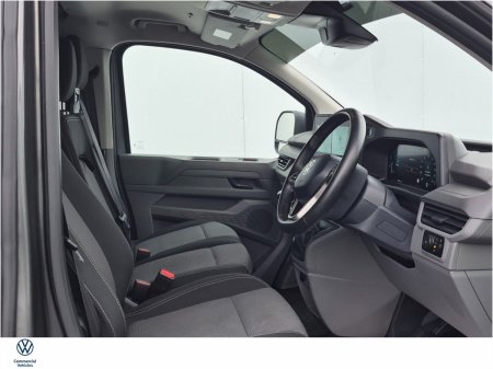 2025 Volkswagen Transporter - photo 2