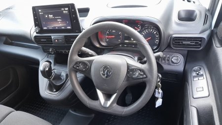2021 Vauxhall Combo - photo 6