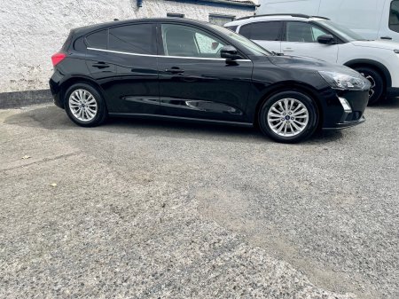 2022 Ford Focus - photo 2
